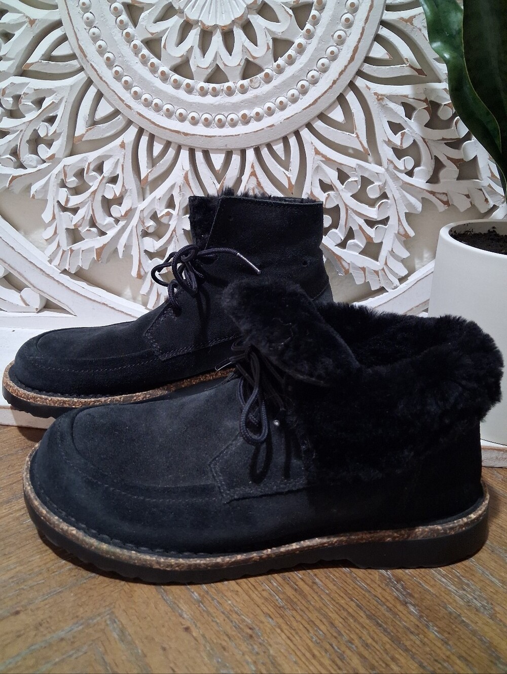 Birkenstock Bakki suede leather boots in graphite with a shearling lining SZ.26